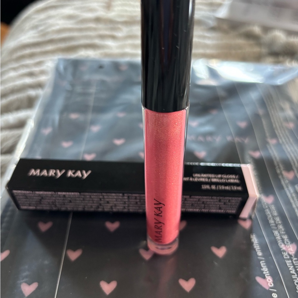 Mary Kay Shimmering Pink Lip Gloss